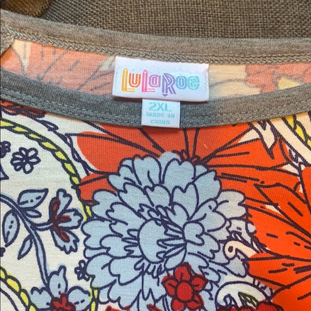 LuLaRoe Randy - Picture 3 of 4